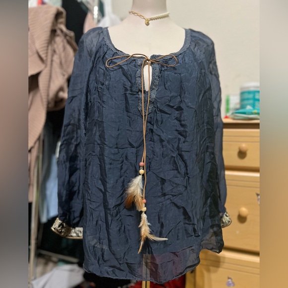 Tempo Paris Elegant Navy Blouse - Picture 1 of 8